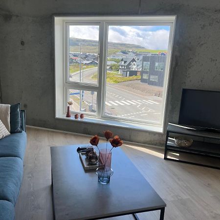 New 2 Bedroom Apt - Ocean And Mountain View Торсхавн Экстерьер фото