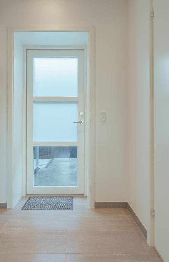 New 2 Bedroom Apt - Ocean And Mountain View Торсхавн Экстерьер фото