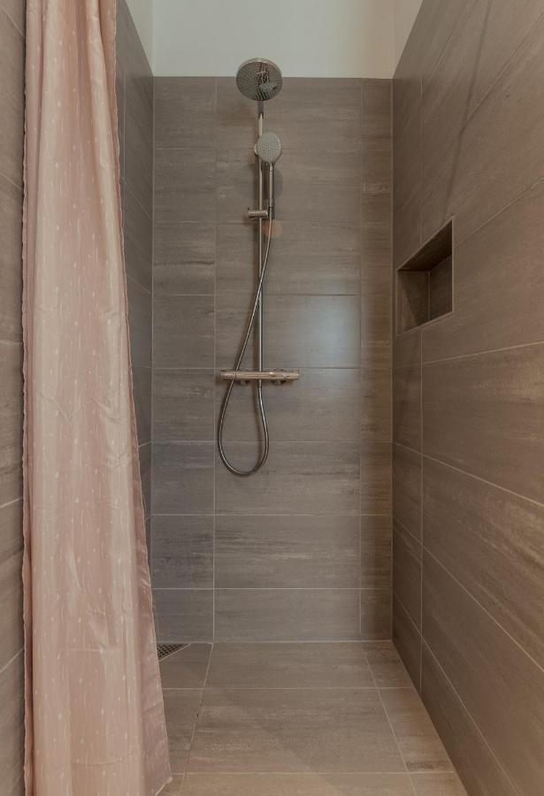 New 2 Bedroom Apt - Ocean And Mountain View Торсхавн Экстерьер фото