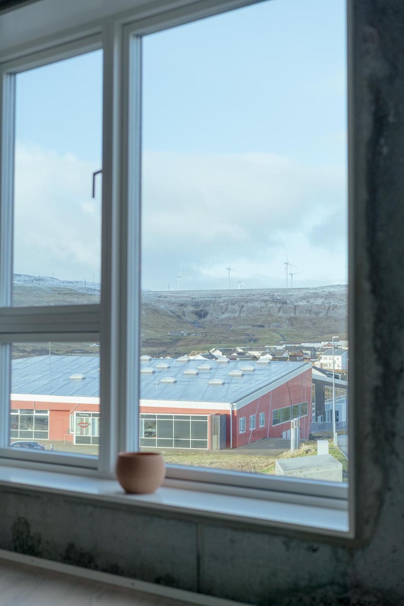 New 2 Bedroom Apt - Ocean And Mountain View Торсхавн Экстерьер фото